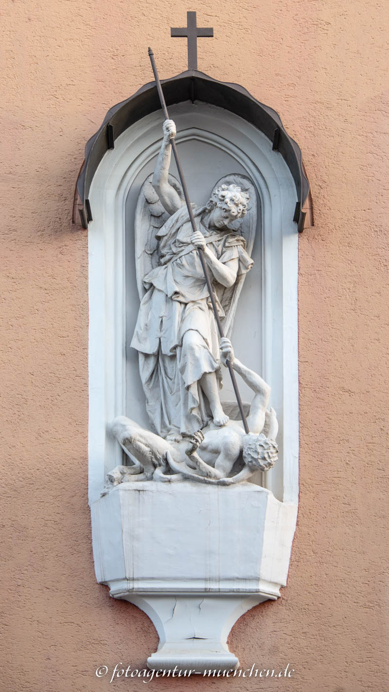 Hl. Michael – Denkmal/Kunstwerk in München