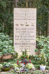 Gerhard Willhalm - Grab - Walter Vogt