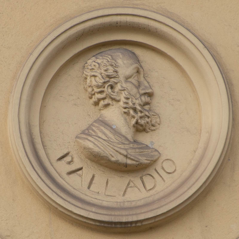 Tondi mit Reliefbüste - Palladio – Denkmal/Kunstwerk in München