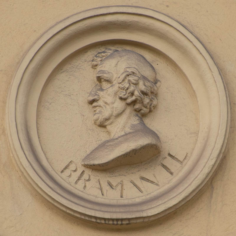 Tondi mit Reliefbüste - Bramante – Denkmal/Kunstwerk in München