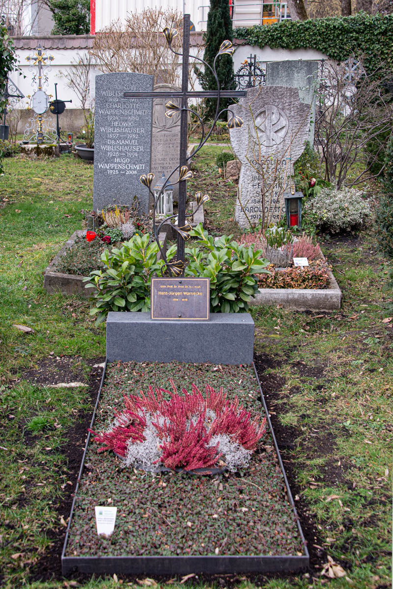 Hans-Jürgen Warnecke