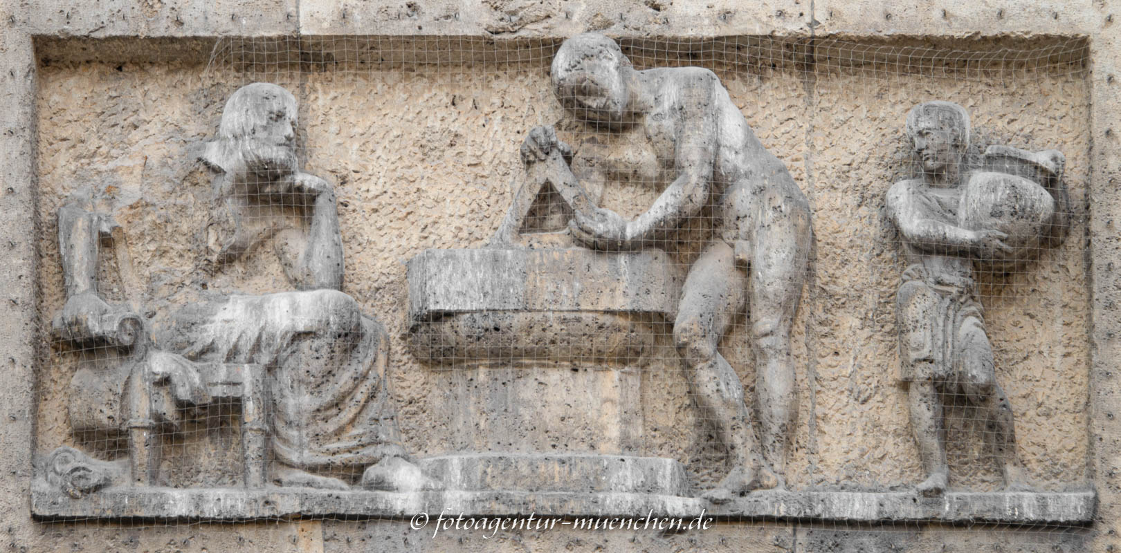 Relief - Architektur - Wackerle Joseph – Denkmal/Kunstwerk in München