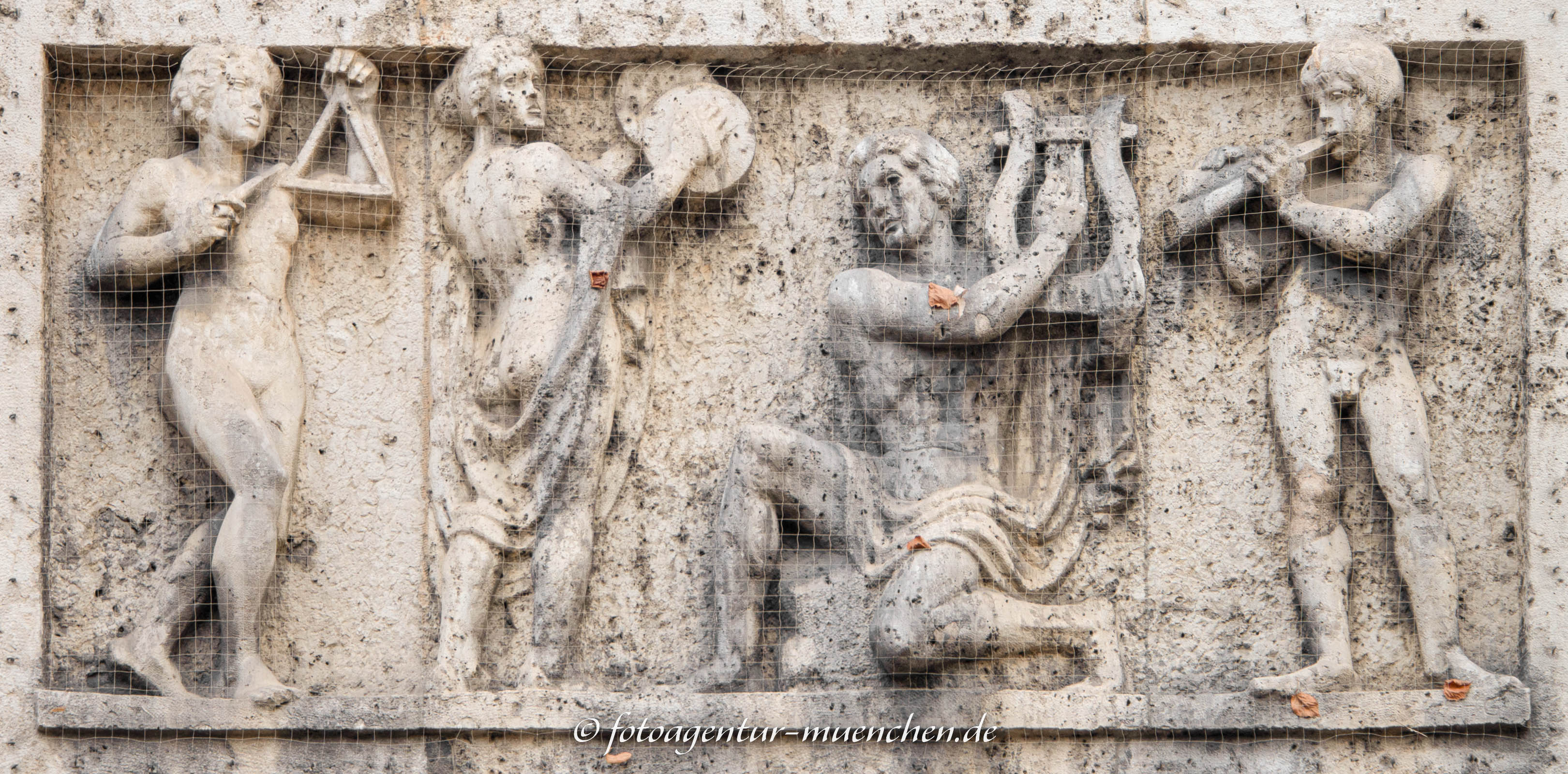 Kunstpavillion - Relief (Musik)