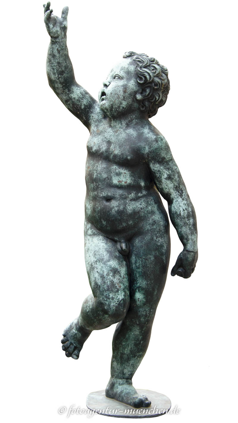 Putti - (Königsbauhof) – Denkmal/Kunstwerk in München