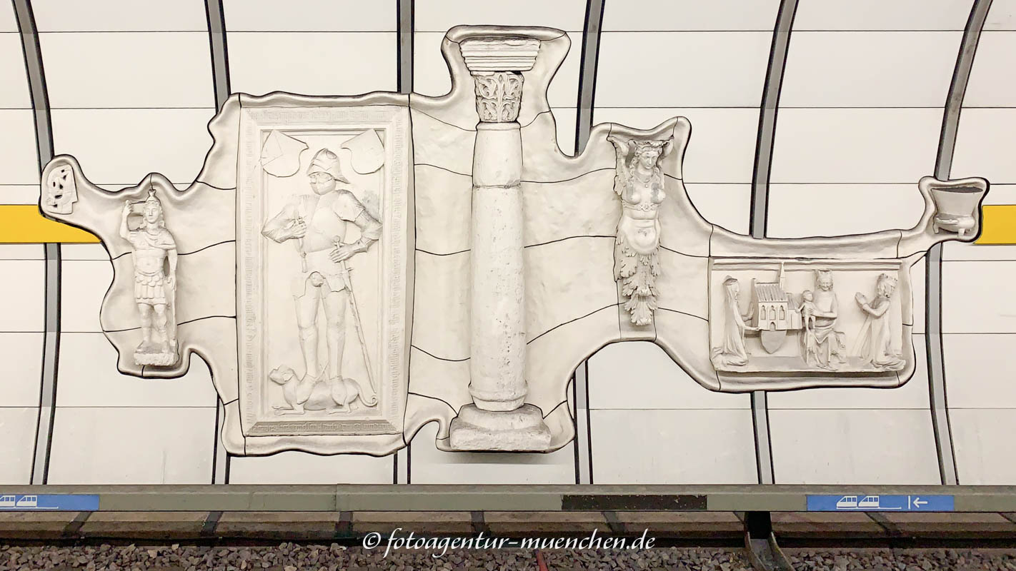 Relief - U-Bahnhof Lehel