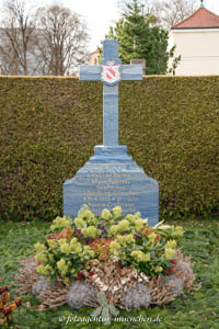 Gerhard Willhalm – Grab - Beatrix von Schönburg-Glauchau 