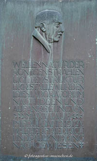 Gedenktafel - Röntgenstrahlen