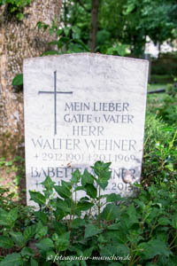 Gerhard Willhalm – Grab - Walter Wehner