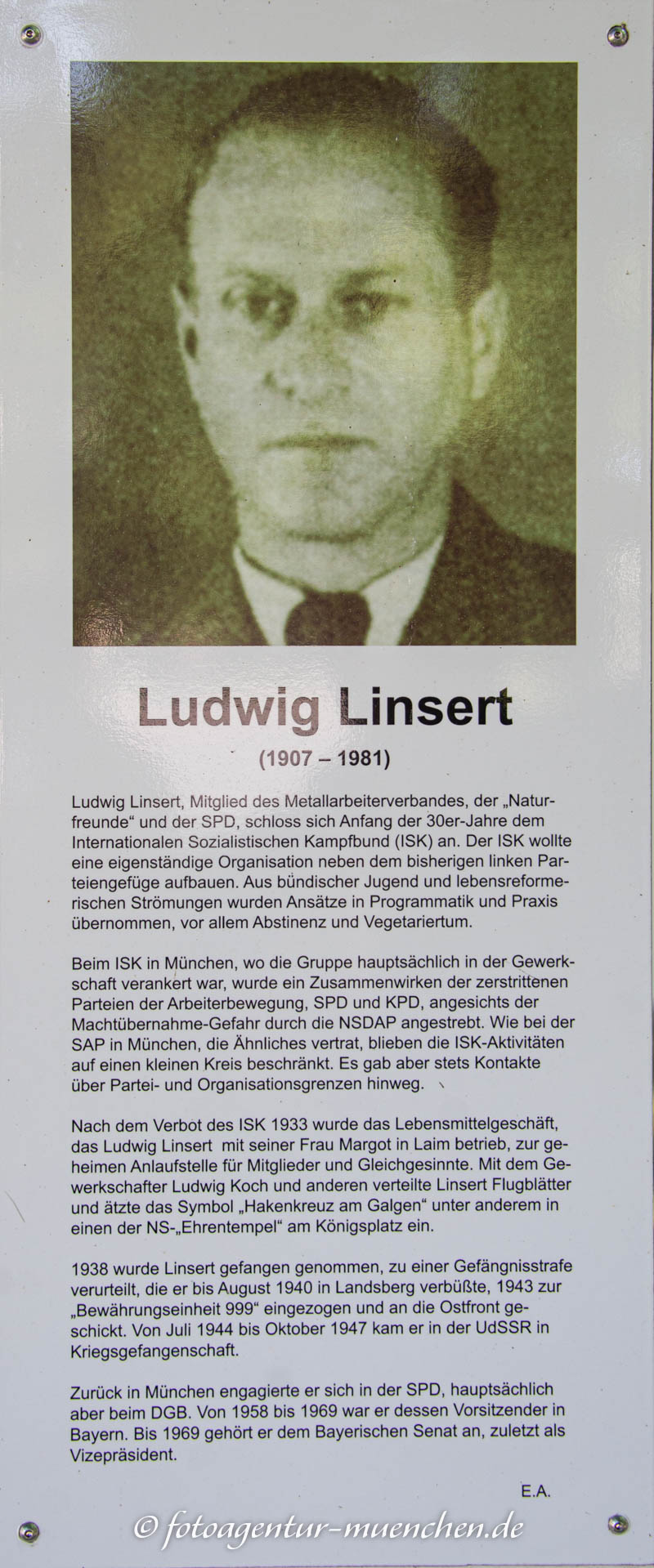 Gedenkstele für Ludwig Linsert - Kastner Wolfram, Reuther Ingrid, Grube Ernst, Mühldorfer Friedbert, Strauß Eva, Wagemann-Laquai Judi – Denkmal/Kunstwerk in München