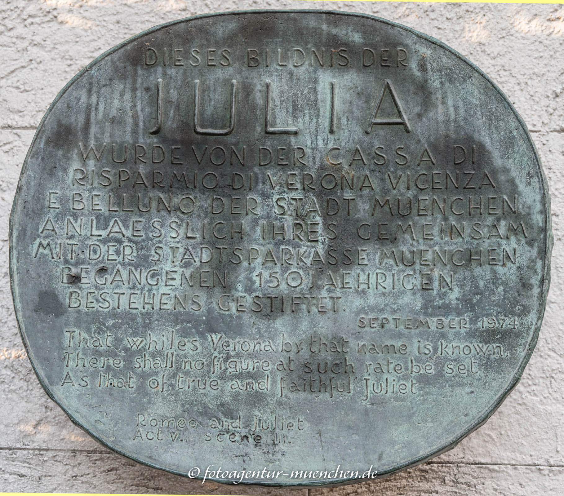 Gedenktafel - Julia