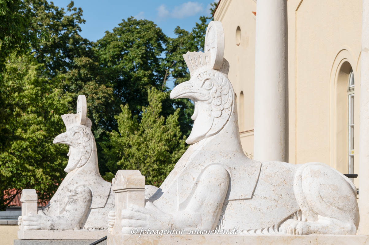 Sphingen am Nordfriedhof