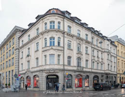 Wohn- und Geschäftshaus Falkeneck