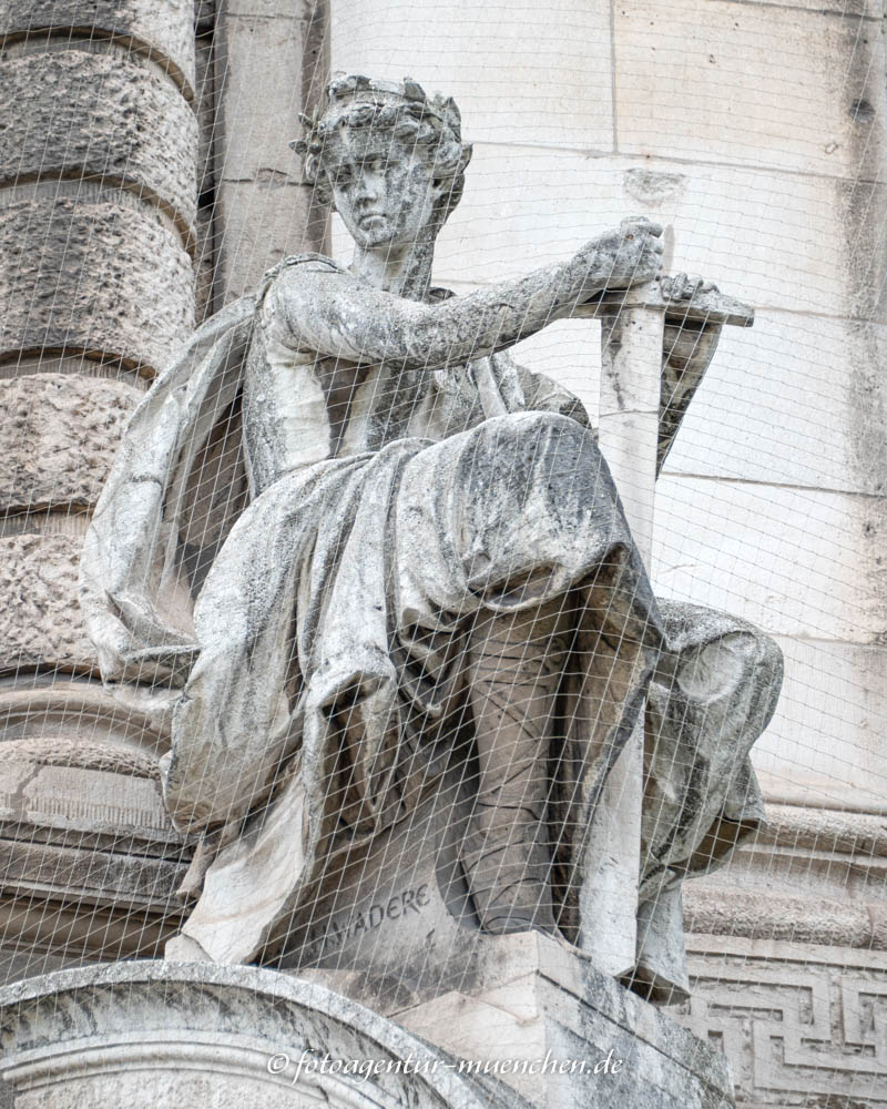 Exekutive - Waderé Heinrich – Denkmal/Kunstwerk in München