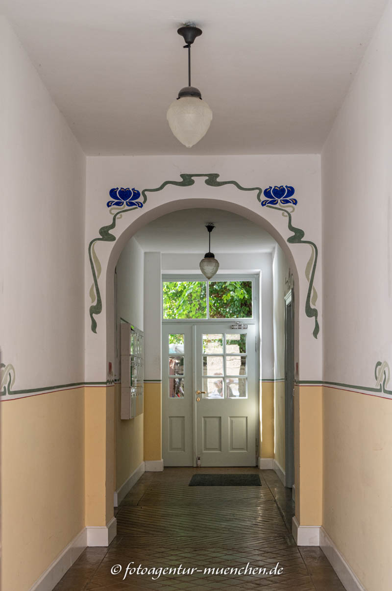 Jugendenstil- Eingang