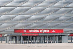 Gerhard Willhalm – Enthüllung des Gerd Müller Denkmals