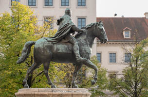 Gerhard Willhalm – Reiterstandbild - Prinzregent Luitpold