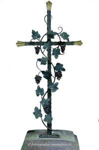 Gerhard Willhalm – Grabkreuz
