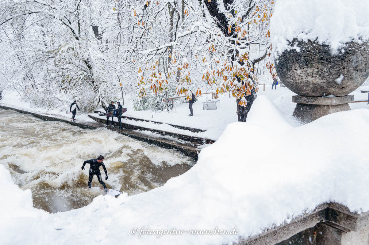 Eisbach - Surver