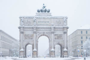 Gerhard Willhalm – Siegestor im Winter