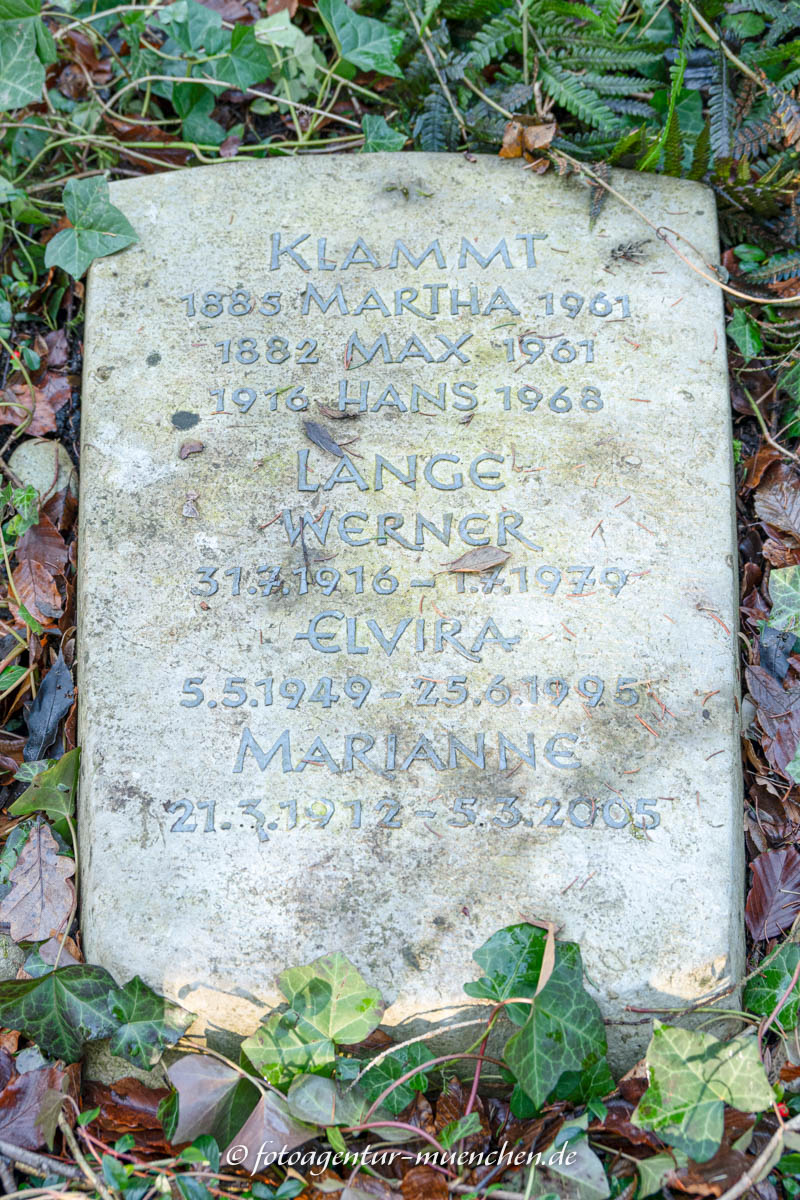 Elvira Lange