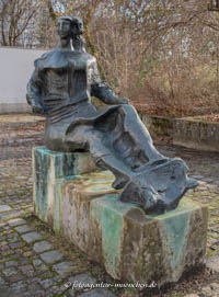 Schelenz Erich - Sitzendes Mädchen