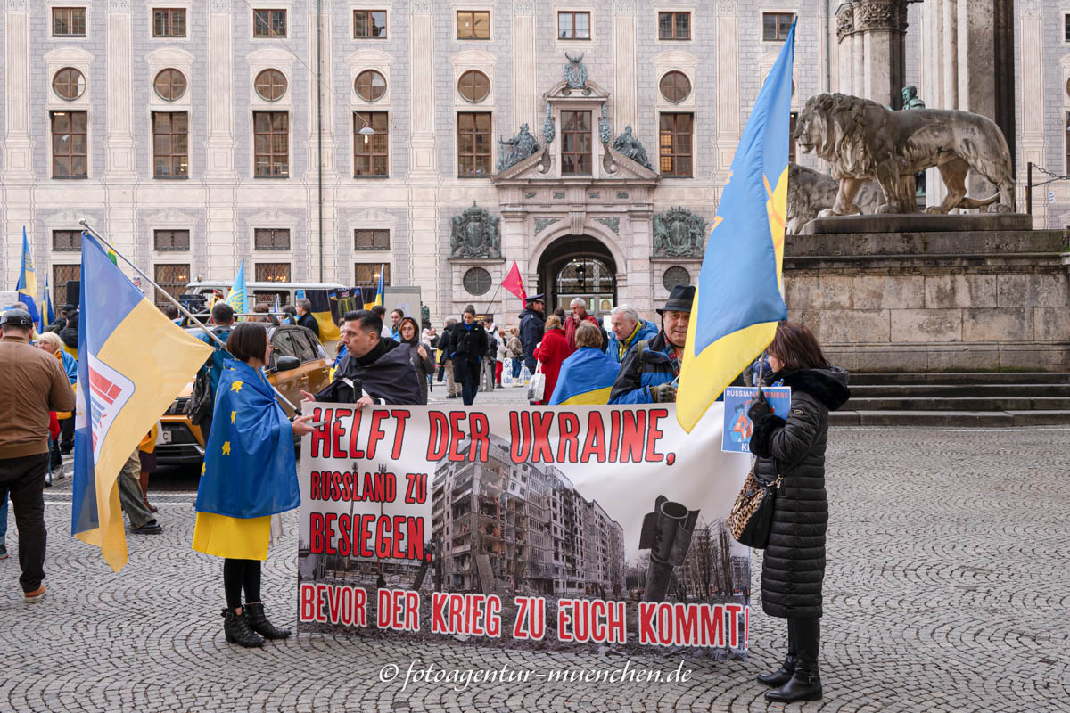 Gerhard Willhalm - Demonstration für die Ukraine