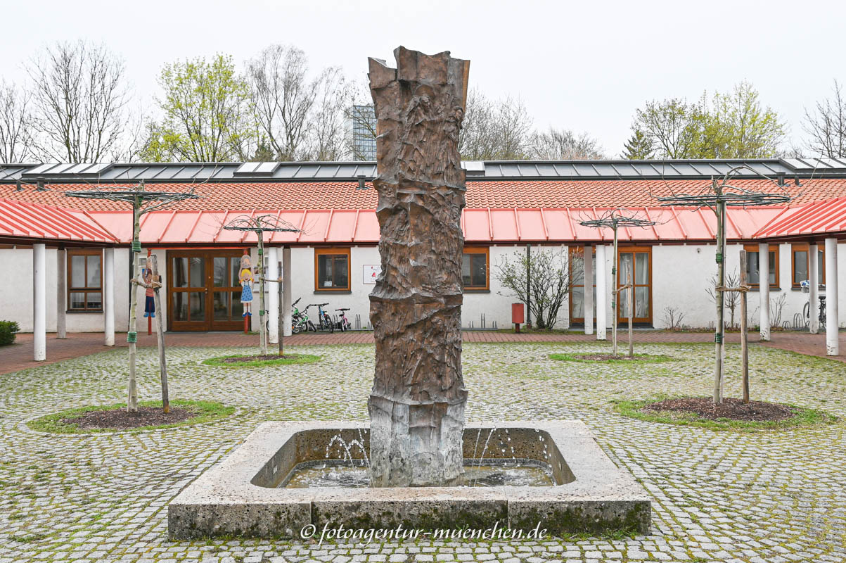 Franziskusbrunnen - Faller Max – Denkmal/Kunstwerk in München