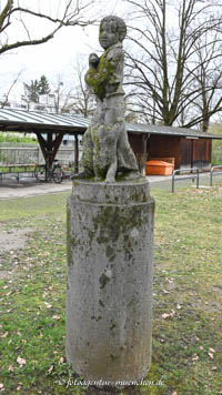 Gerhard Willhalm – Knabe mit Ente und Hund