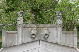 Brunnen