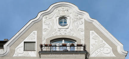 Gerhard Willhalm – Giebel -Jugendstil