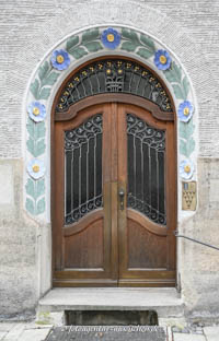 Gerhard Willhalm – Jugendstil - Eingang