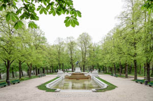 Vater-Rhein-Brunnen
