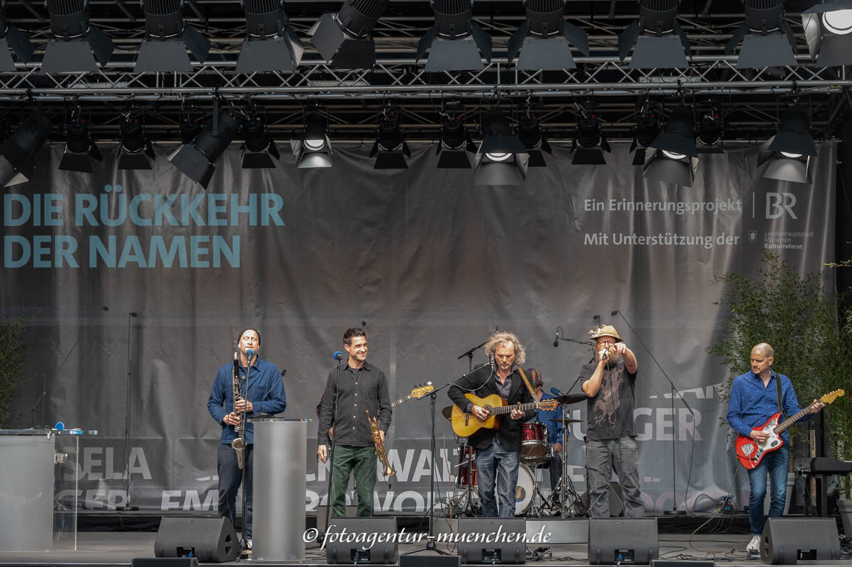 Gerhard Willhalm - Rückkehr der Namen