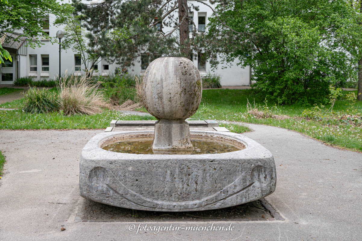 Brunnen – Denkmal/Kunstwerk in München
