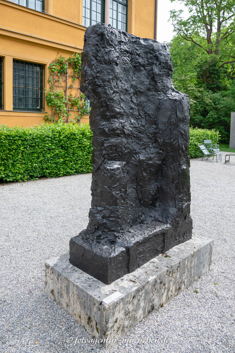 Torso I - Kirkeby Per – Denkmal/Kunstwerk in München
