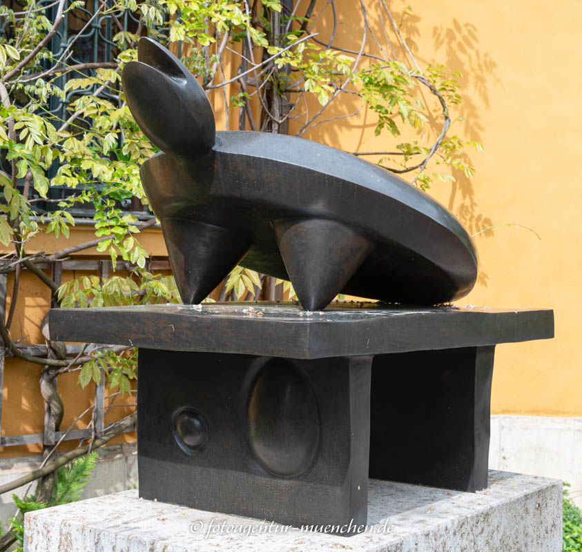 Die Schildkröte - Ernst Max – Denkmal/Kunstwerk in München
