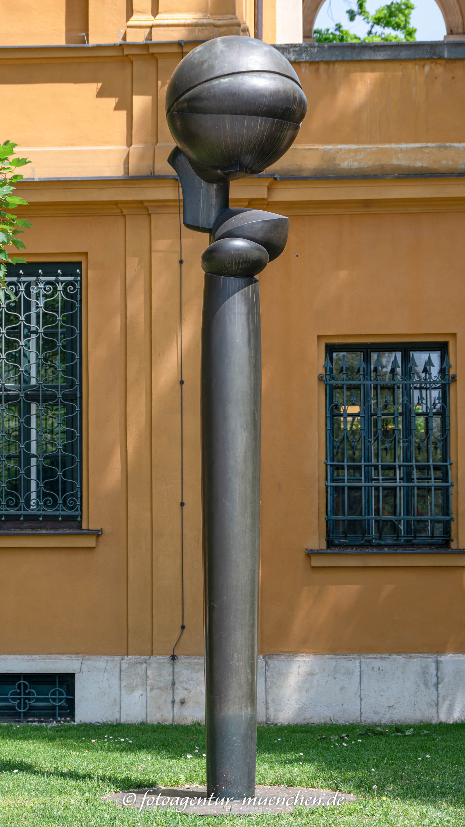 Große Kugelkopfsäule
