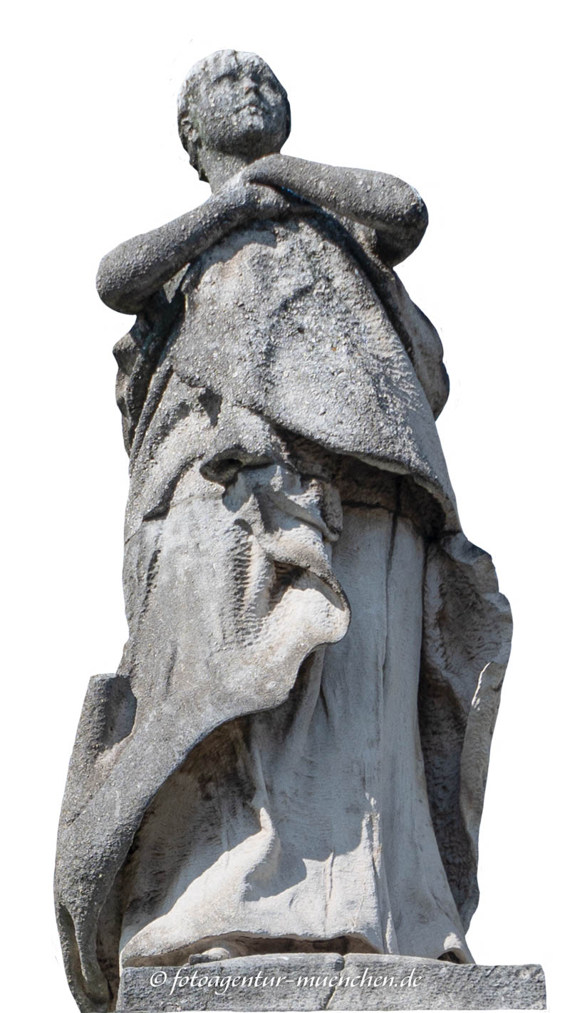 Sich verhüllende Frau - Frömmigkeit – Denkmal/Kunstwerk in München