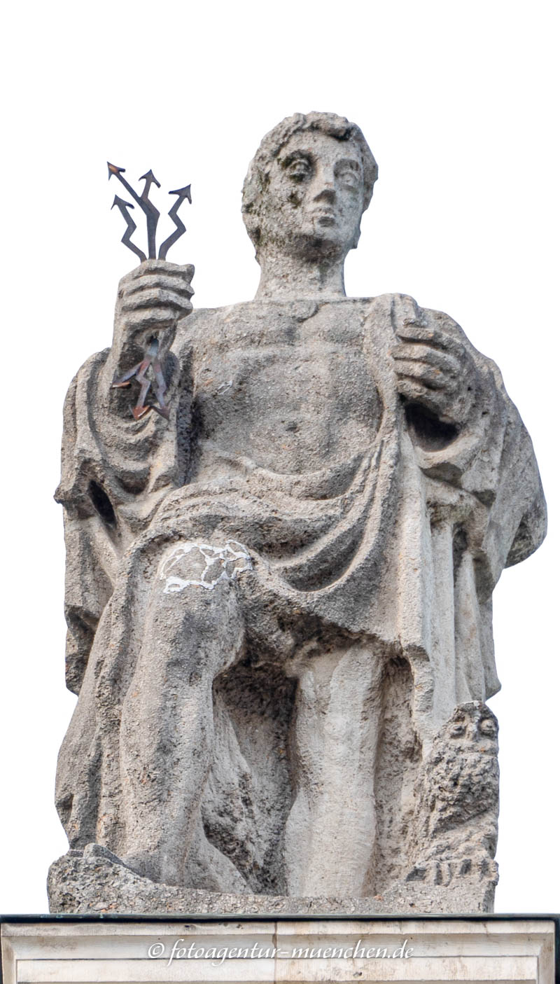 Strafe - Zumbusch Julius – Denkmal/Kunstwerk in München