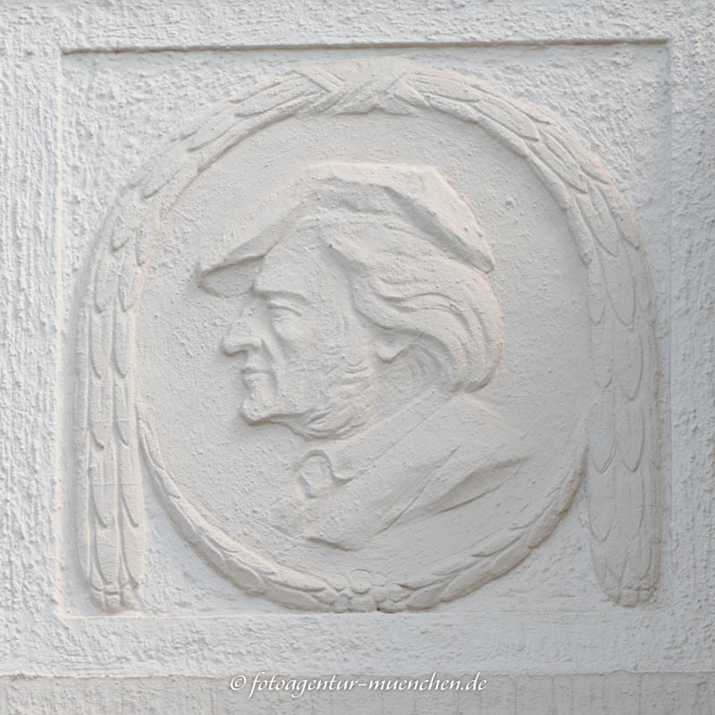 Relief - Richard Wagner – Denkmal/Kunstwerk in München