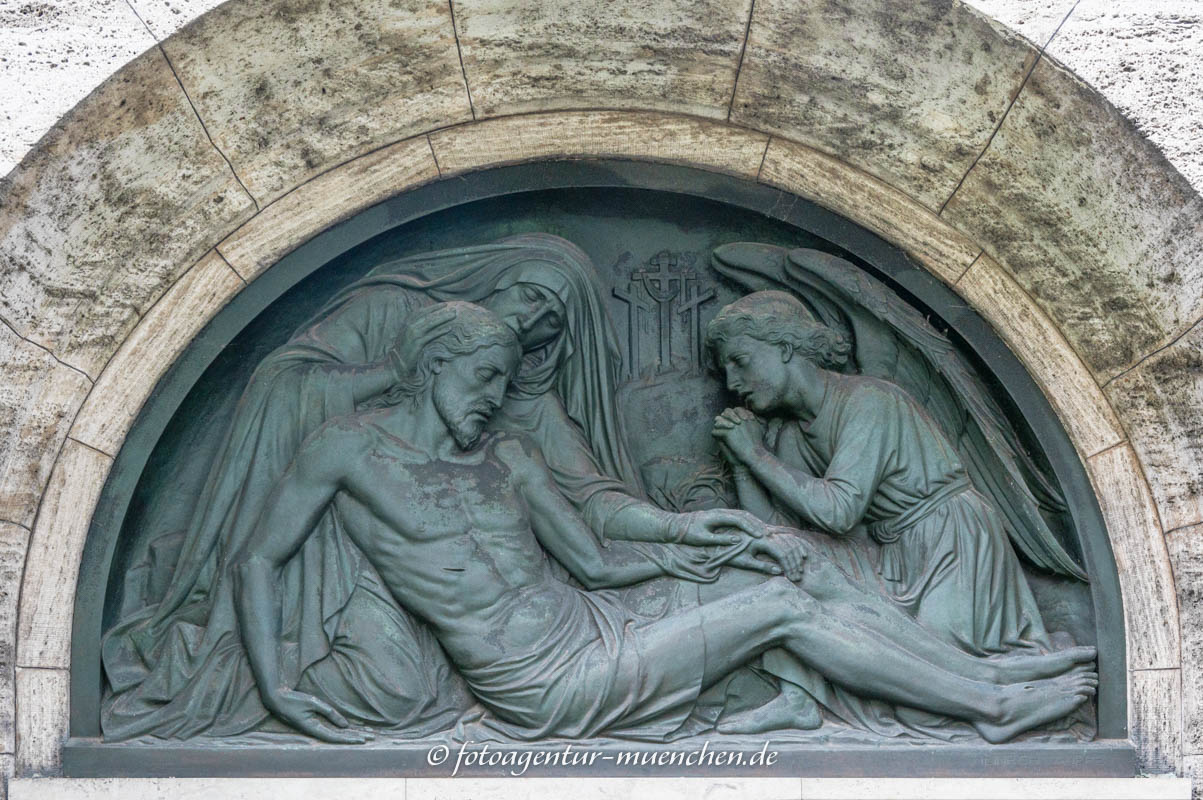 Beweinung Christi - Waderé Heinrich – Denkmal/Kunstwerk in München