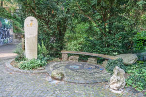 Gerhard Willhalm – Steinsäule MÜNCHEN - ISTANBUL