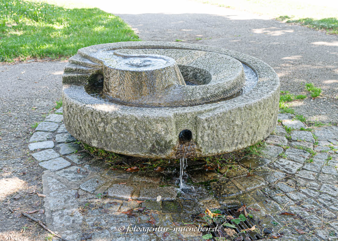 Spiralbrunnen - Kastler Hans – Denkmal/Kunstwerk in München