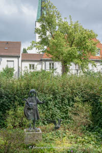 Gerhard Willhalm – Mädchen mit Gans
