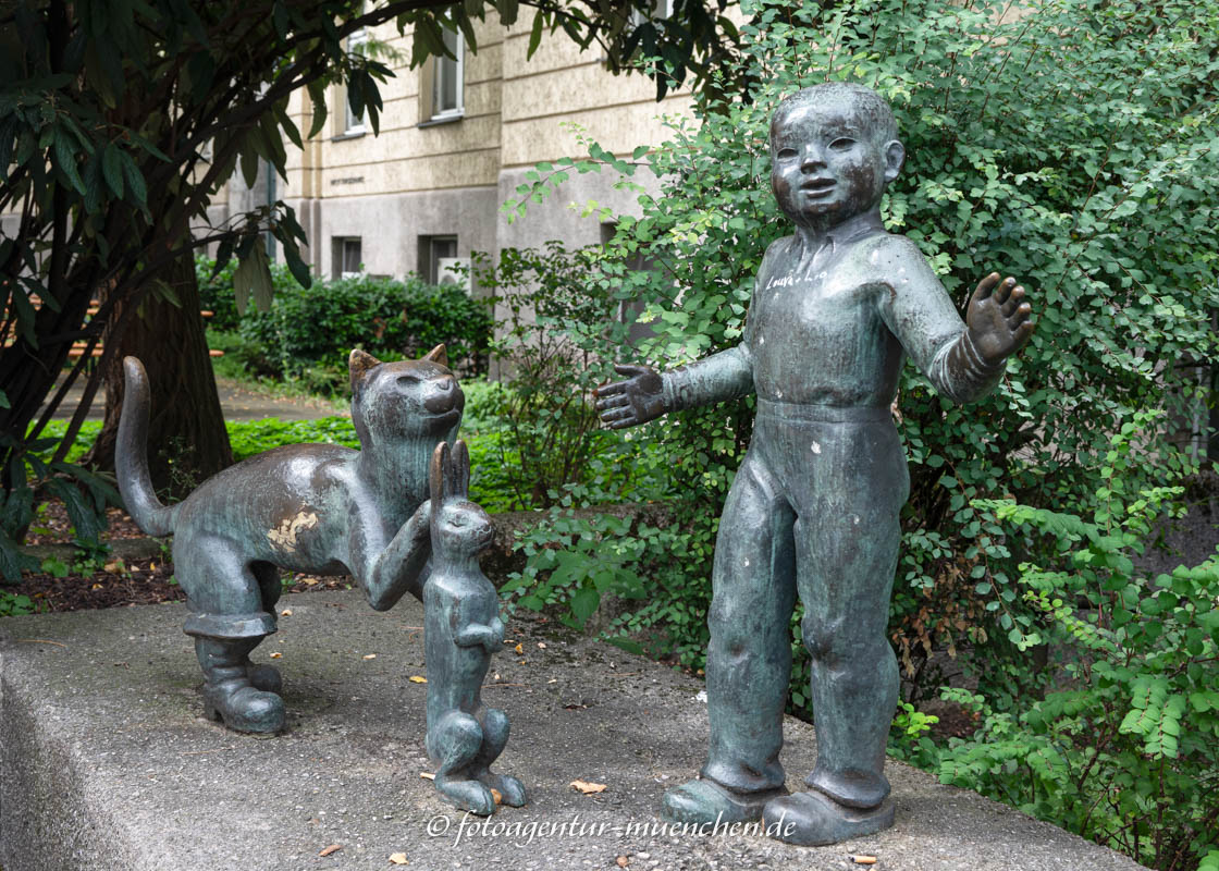 Der gestiefelte Kater - Spengler Ingram – Denkmal/Kunstwerk in München