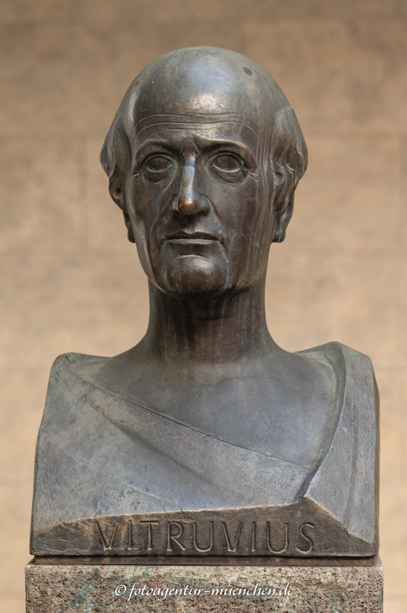 Vitruvius - Nida-Rümelin Rolf – Denkmal/Kunstwerk in München