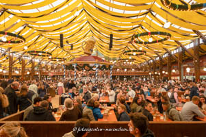 Gerhard Willhalm – Paulaner-Festzelt