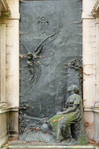 Bronzerelief