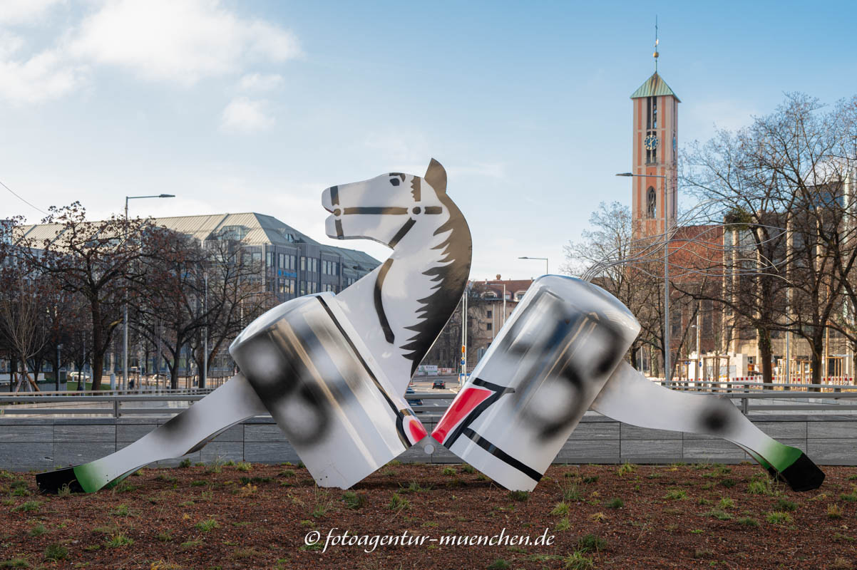 PS (Horsepower) - Bircken Alexandra – Denkmal/Kunstwerk in München