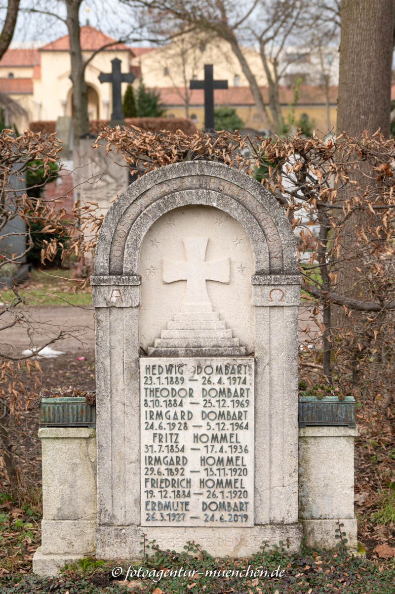 Bernhard Dombart